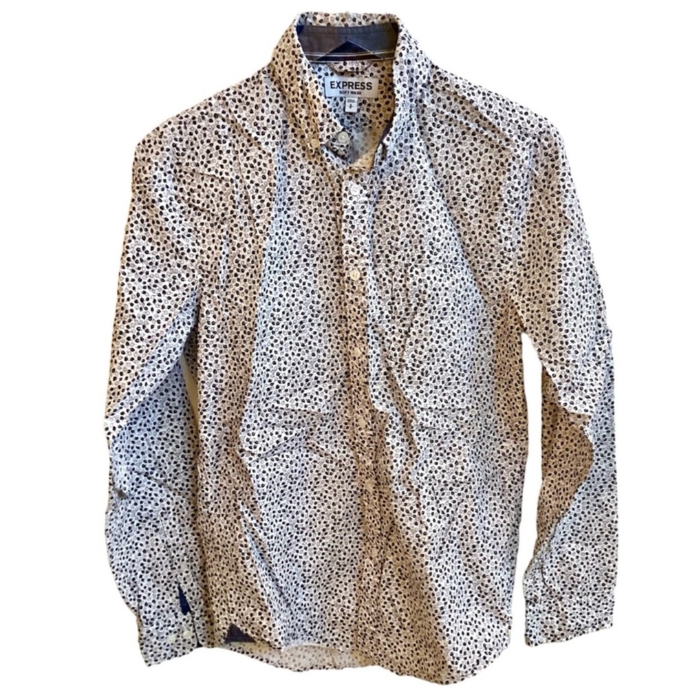 Express Soft Wash Leaf Design Button Down Shirt (Size: Small)